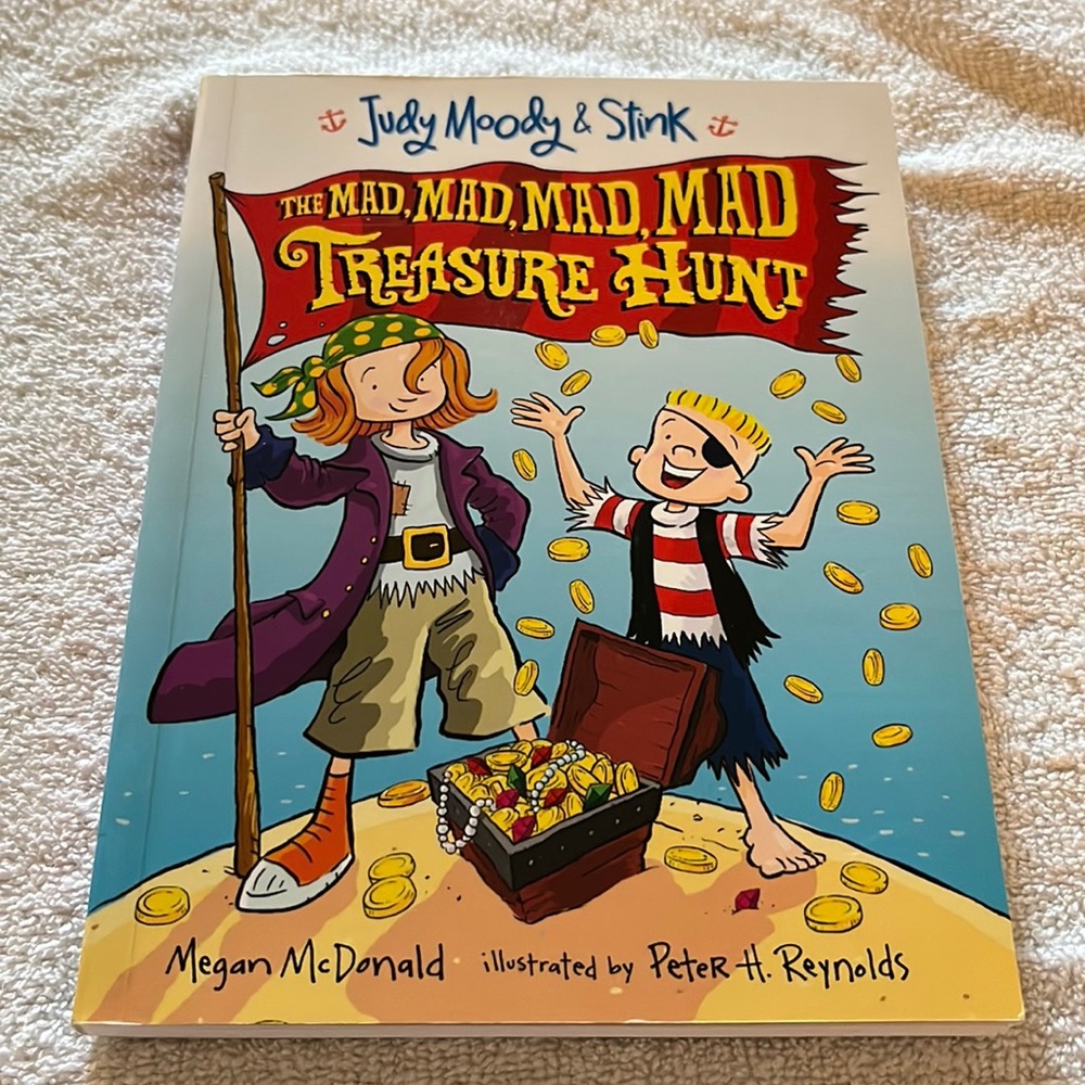 Judy Moody & Stink The Mad, Mad, Mad, Mad Treasure Hunt by Megan McDonald